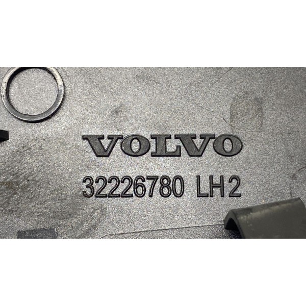 Tampa Console Central ( Esquerdo ) - Volvo Xc40 2022