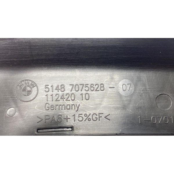 Acabamento Churrasqueira ( Direito ) - Bmw X1 Sdrive 2012